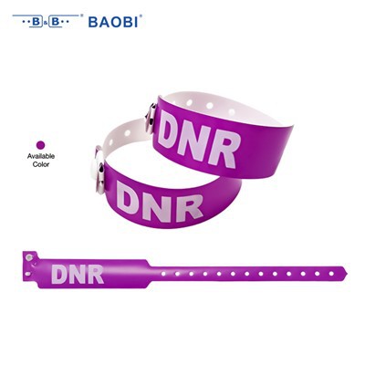 Milyen információknak kell szerepelniük egy LATEX ALLERGIA karkötőn?